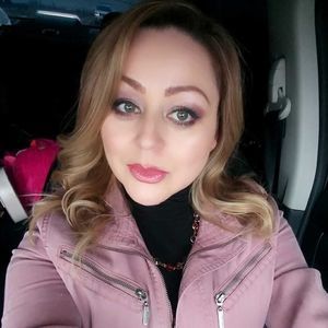 Meet your Posher, Nely